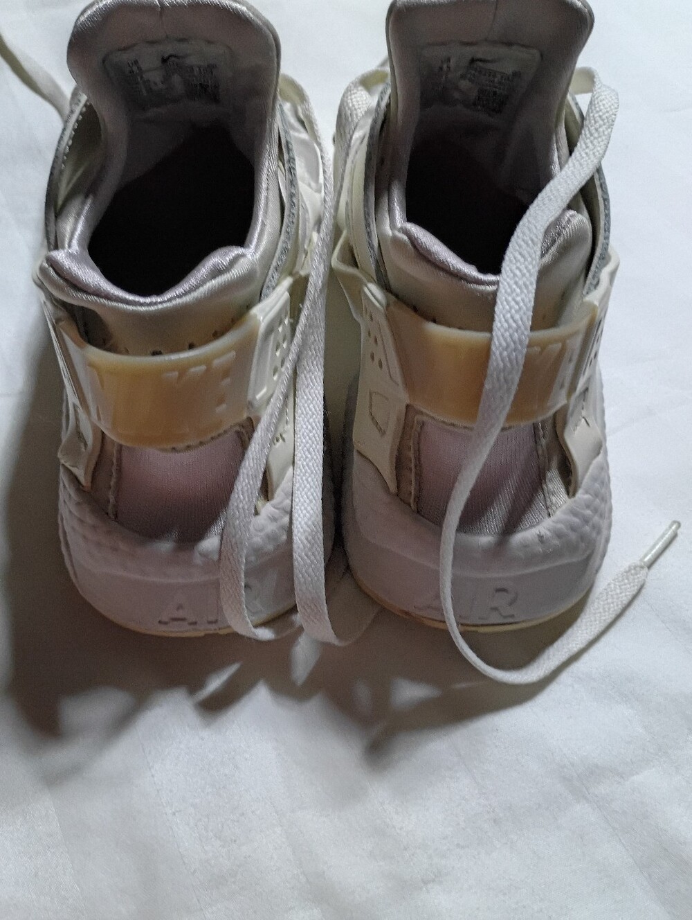 Nike Huaraches - Picture 3 of 5